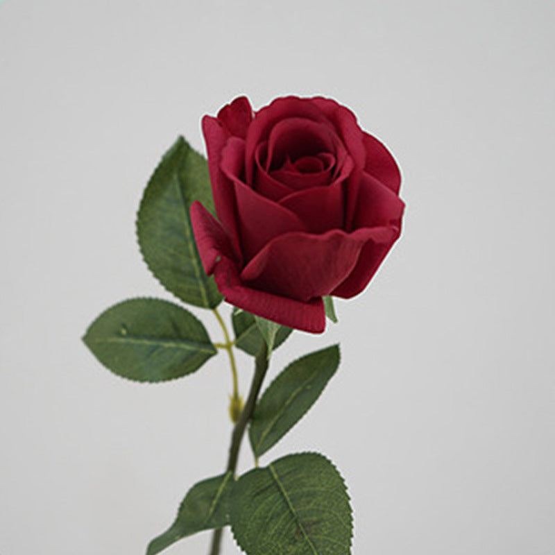 Classic Red artificial Kate spray roses with real touch petals in a set of 5 stems