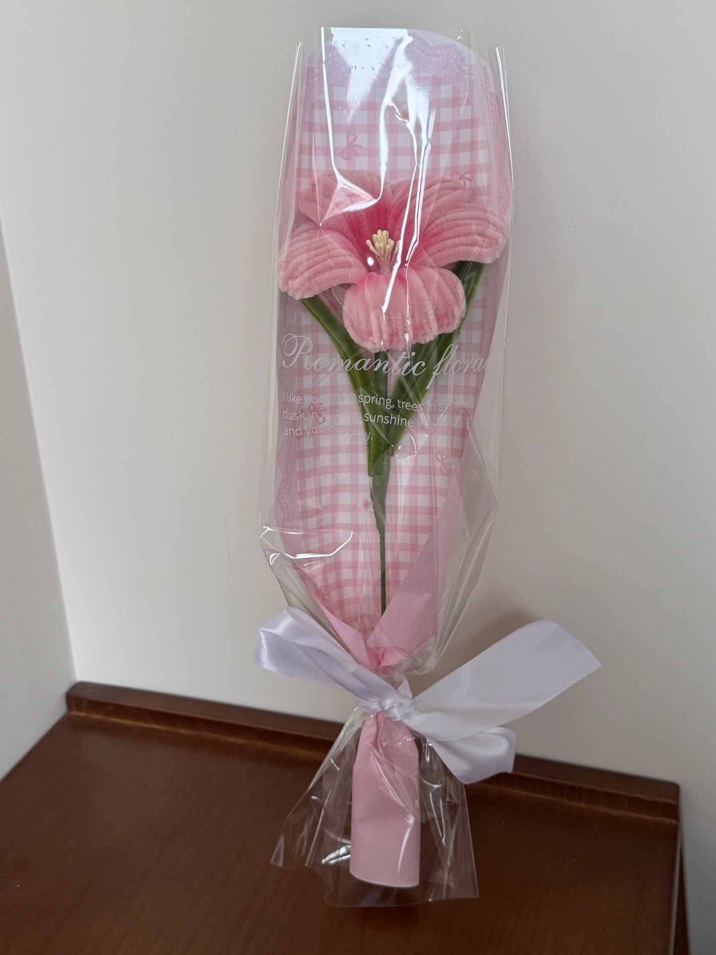 Hibiscus Single Bouquet - Pipe Cleaner Flower