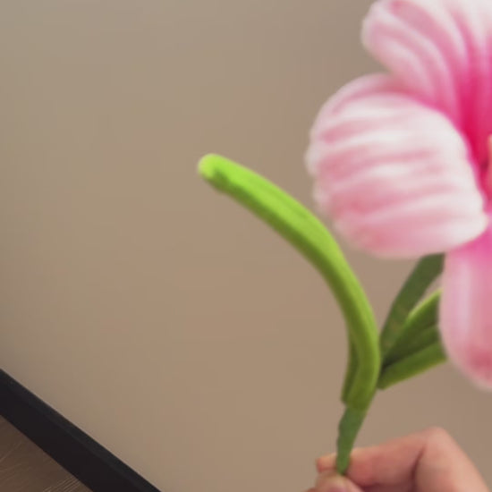 Hibiscus Single Bouquet - Pipe Cleaner Flower