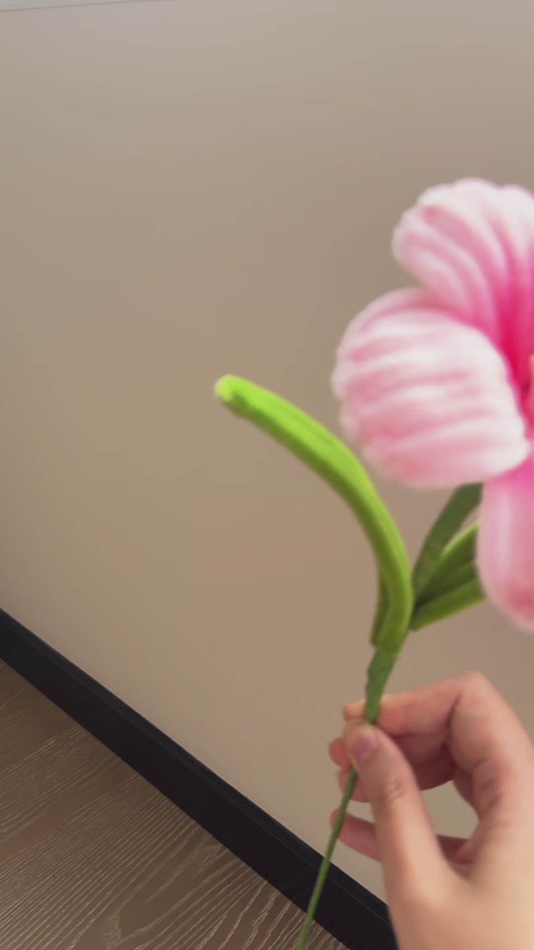Hibiscus Single Bouquet - Pipe Cleaner Flower